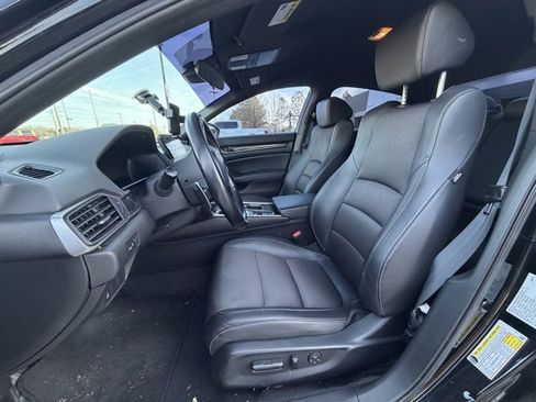 Used 2021 Honda Accord Sport image 8