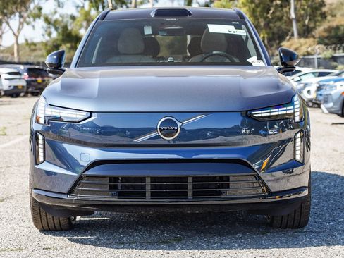 New 2025 Volvo EX90 Ultra image 4