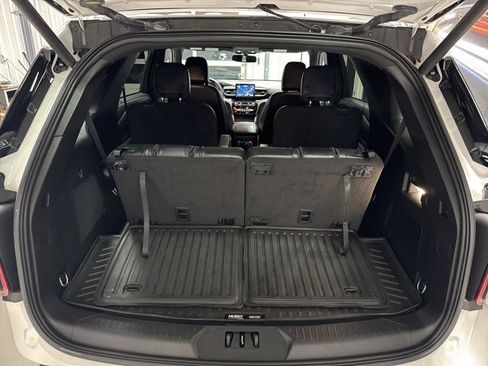 Used 2023 Ford Explorer ST-Line w/ Class IV Trailer Tow Package image 22