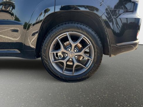 Used 2020 Jeep Grand Cherokee Limited X image 10