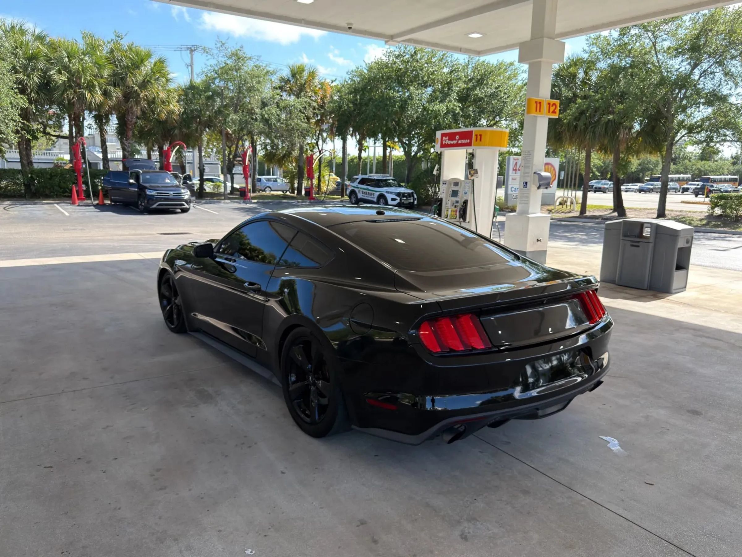 Used 2015 Ford Mustang Premium w/ Ecoboost Performance Package RWD image 5