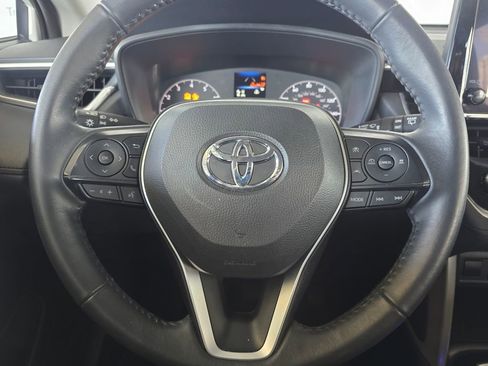 Used 2024 Toyota Corolla Cross LE image 25