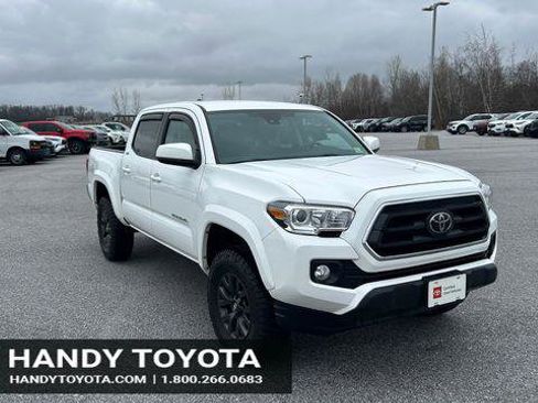 Certified 2023 Toyota Tacoma SR5 AWD/4WD image 1