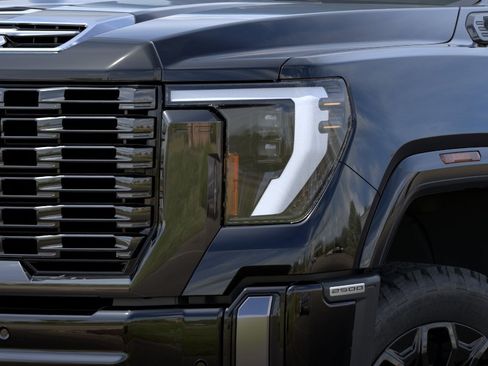 New 2026 GMC Sierra 2500 Denali Ultimate w/ LPO, Black Badging Package AWD/4WD image 10