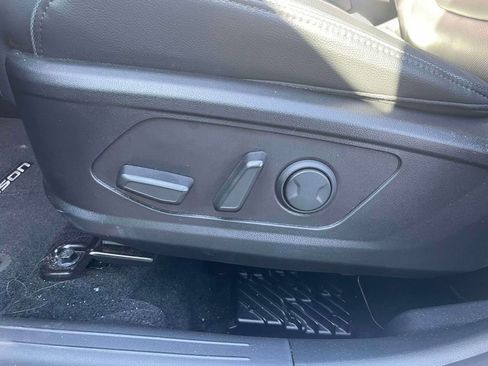 Used 2024 Hyundai Tucson Limited image 17