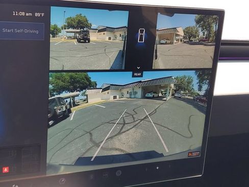 Used 2025 Tesla Cybertruck AWD Crew Cab image 16