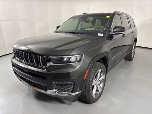 Used 2022 Jeep Grand Cherokee L Limited image 4