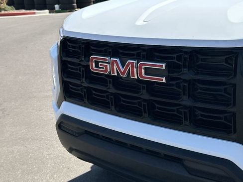Used 2025 GMC Canyon Elevation RWD image 30