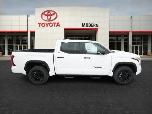New 2026 Toyota Tundra SR5 image 25