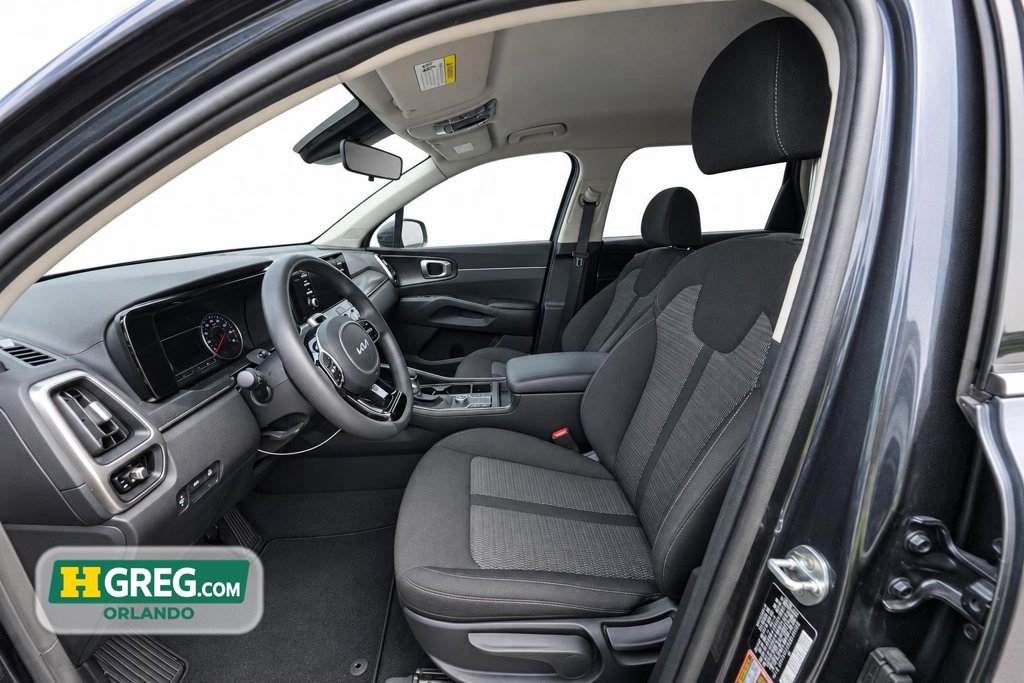 Used 2022 Kia Sorento LX FWD image 10