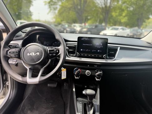 Used 2022 Kia Rio S image 19