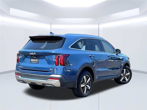 Used 2024 Kia Sorento S w/ Panoramic Sunroof Package AWD/4WD image 14