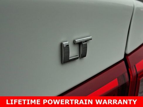 Used 2023 Chevrolet Malibu LT image 30