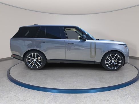 Certified 2024 Land Rover Range Rover SE AWD/4WD image 4