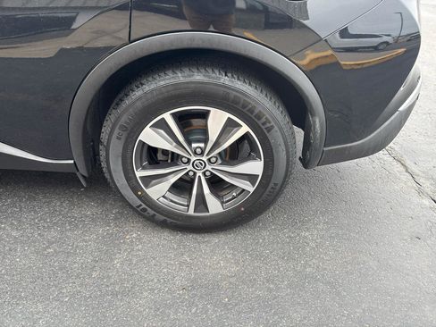 Used 2019 Nissan Murano SV w/ Premium Package image 11