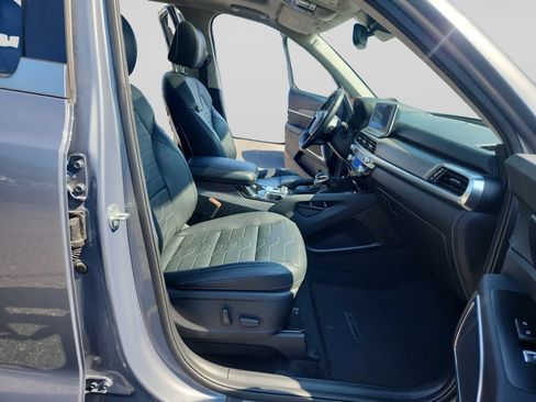 Certified 2022 Kia Telluride SX w/ SX Prestige Package AWD/4WD image 17