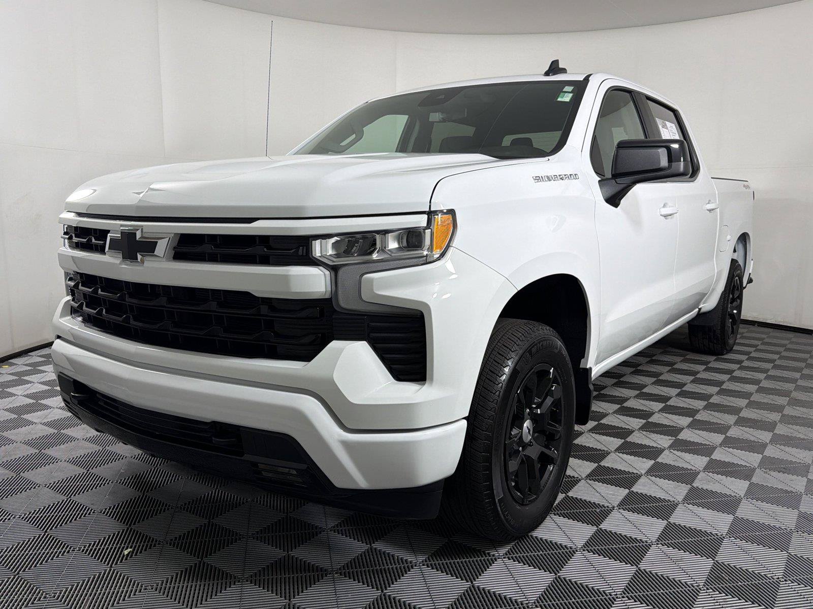 Used 2026 Chevrolet Silverado 1500 RST AWD/4WD image 3