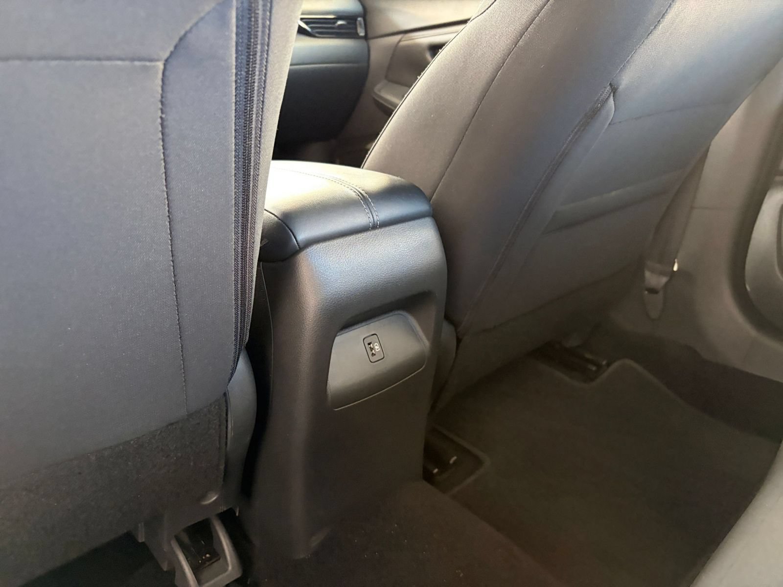 Used 2025 Nissan Sentra SV FWD image 22