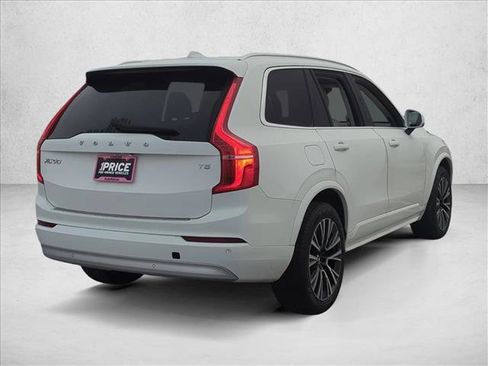 Used 2022 Volvo XC90 T5 Momentum w/ Protection Package Premier image 5