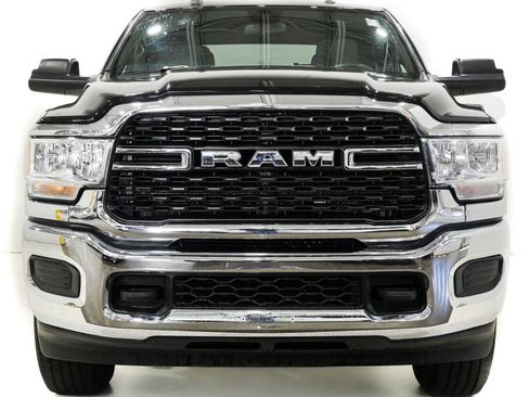 Used 2022 RAM 2500 Big Horn AWD/4WD image 2
