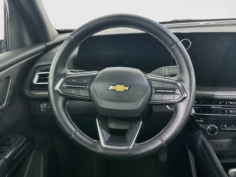 Used 2026 Chevrolet Traverse LT FWD image 18