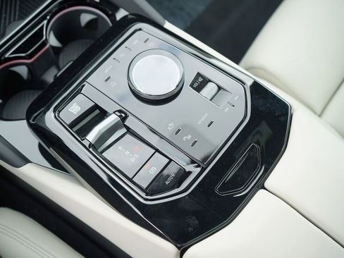 New 2026 BMW 530i w/ M Sport Package image 19