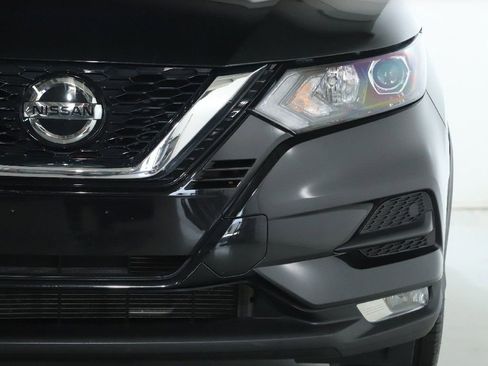 Used 2022 Nissan Rogue Sport SV w/ Technology Package AWD/4WD image 8