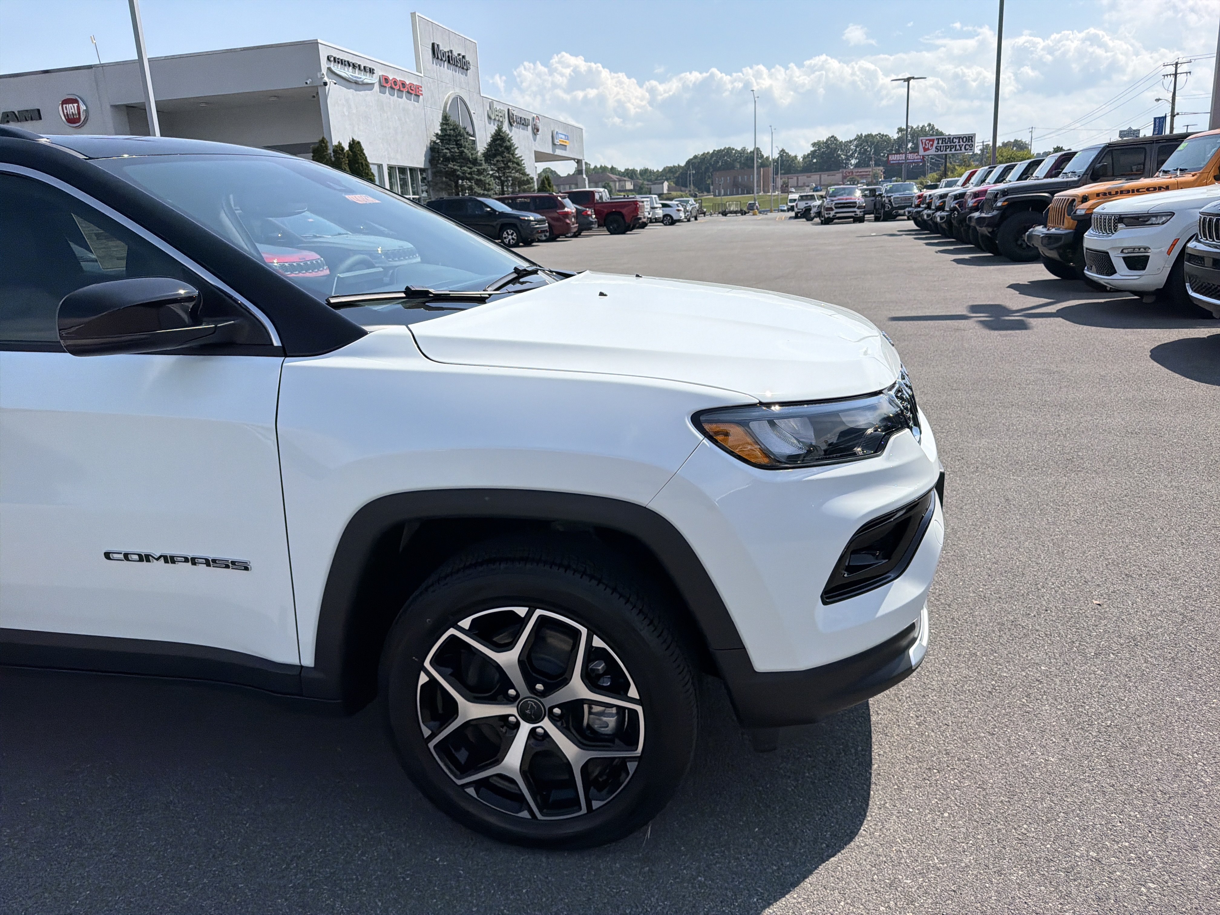 New 2026 Jeep Compass Limited AWD/4WD image 4