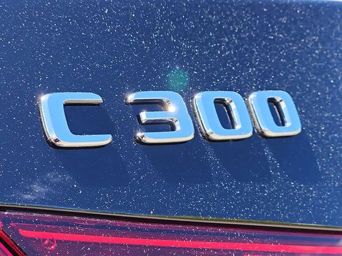 Used 2025 Mercedes-Benz C 300 4MATIC Sedan image 31