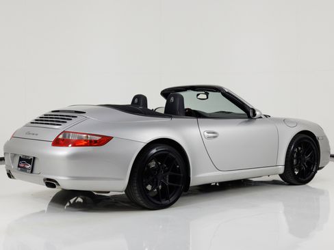 Used 2008 Porsche 911 Carrera RWD image 2