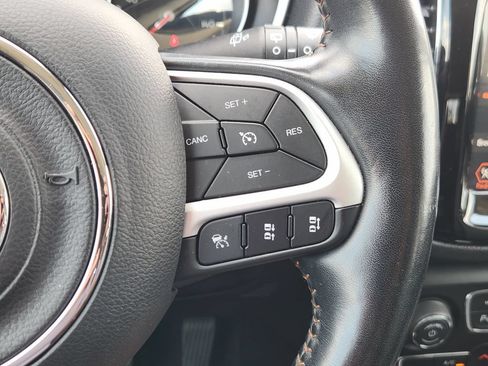 Used 2021 Jeep Compass Limited AWD/4WD image 31