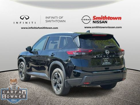 Used 2024 Nissan Rogue SV w/ SV Premium Package AWD/4WD image 11