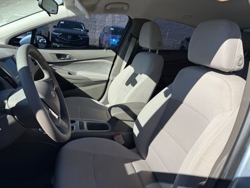 Used 2018 Chevrolet Cruze LS image 13