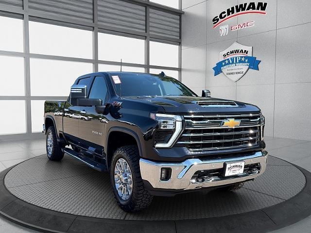 Used 2025 Chevrolet Silverado 2500 LTZ w/ LTZ Plus Package AWD/4WD image 2
