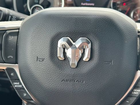 Used 2025 RAM 1500 Big Horn AWD/4WD image 37