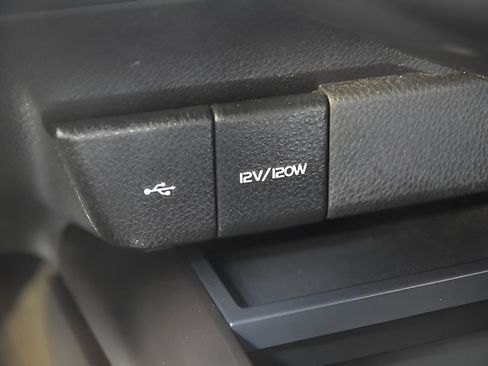 Used 2022 Toyota Camry LE image 22