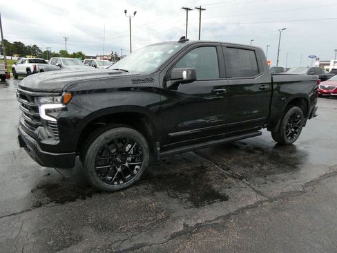New 2026 Chevrolet Silverado 1500 High Country w/ High Country Premium Package AWD/4WD image 8