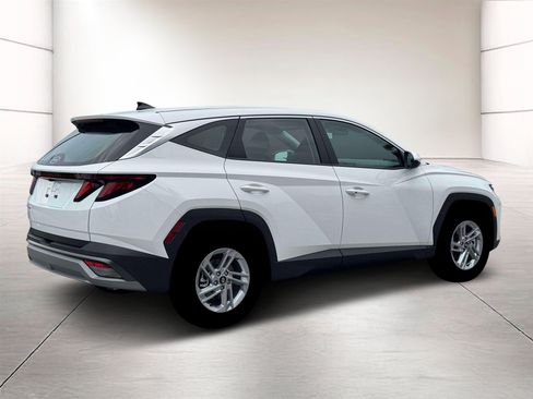 New 2026 Hyundai Tucson SE FWD image 8
