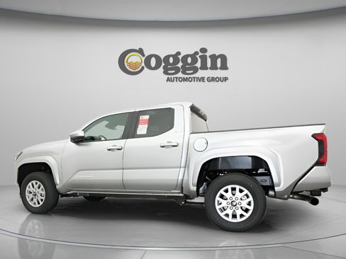 New 2026 Toyota Tacoma SR5 AWD/4WD image 9