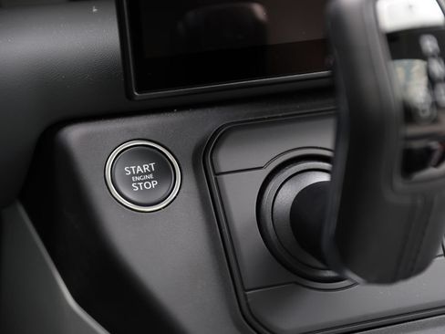 Certified 2026 Land Rover Defender 130 X-Dynamic SE AWD/4WD image 19