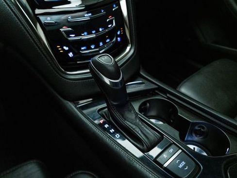 Used 2018 Cadillac CTS V w/ Luxury Package image 25