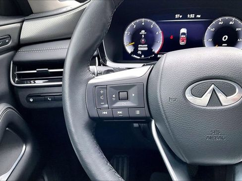 Used 2025 INFINITI QX60 Luxe w/ Vision Package image 18