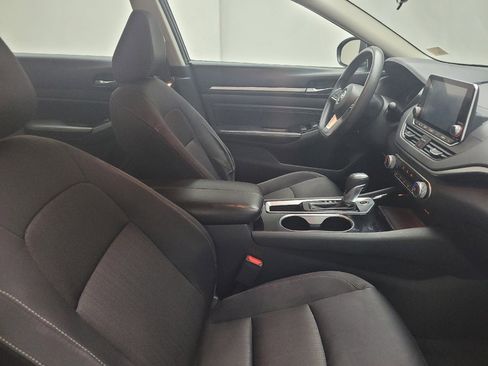 Used 2021 Nissan Altima 2.5 SV FWD image 21