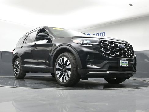 Used 2025 Ford Explorer Platinum w/ LUX Leather Package image 25