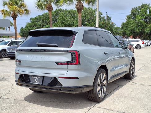 Used 2025 Volvo EX90 Ultra image 7