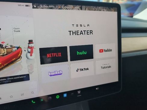 Used 2023 Tesla Model Y Long Range image 16