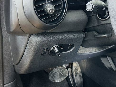 Used 2016 MINI Cooper S image 10