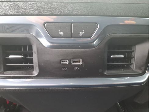 Used 2025 Chevrolet Silverado 1500 LTZ AWD/4WD image 14