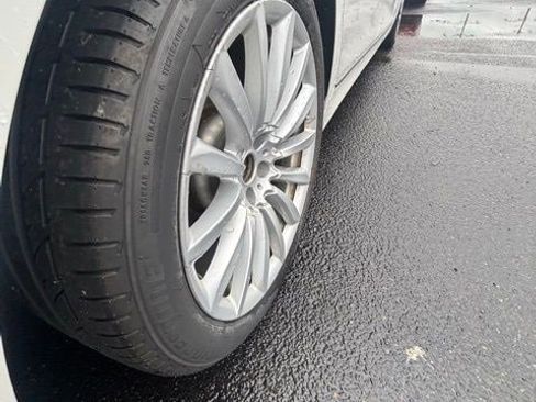 Used 2016 BMW 740i image 8