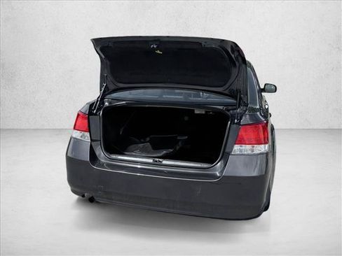Used 2013 Subaru Legacy 2.5i AWD/4WD image 7